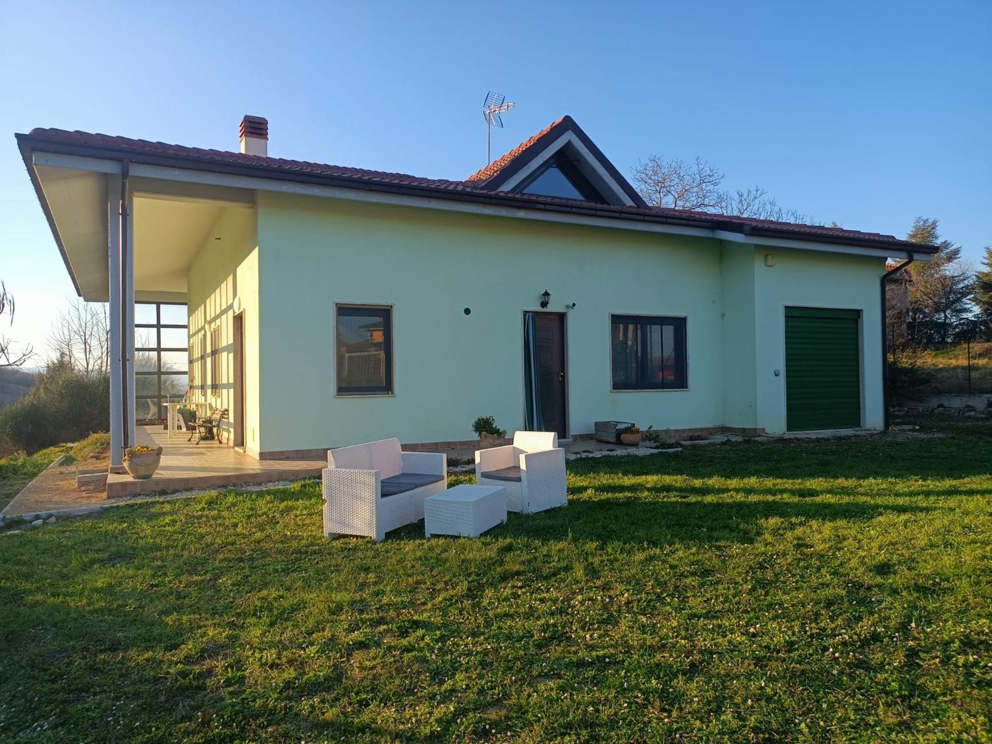 Ferienwohnung Pia'S House Garden Campobasso Zimmer foto